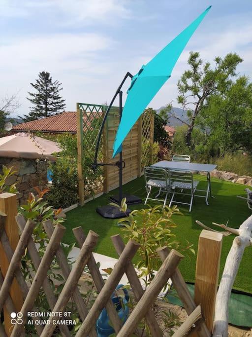 Duplex Avec Jardin, Proche Village 卡伦扎纳 外观 照片